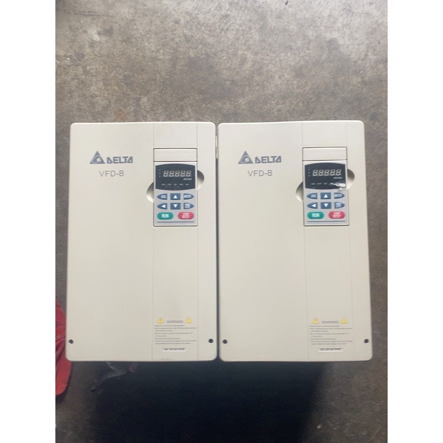 议价议价议价议价-15KW台达VFD150B43A变频器拆机实物图