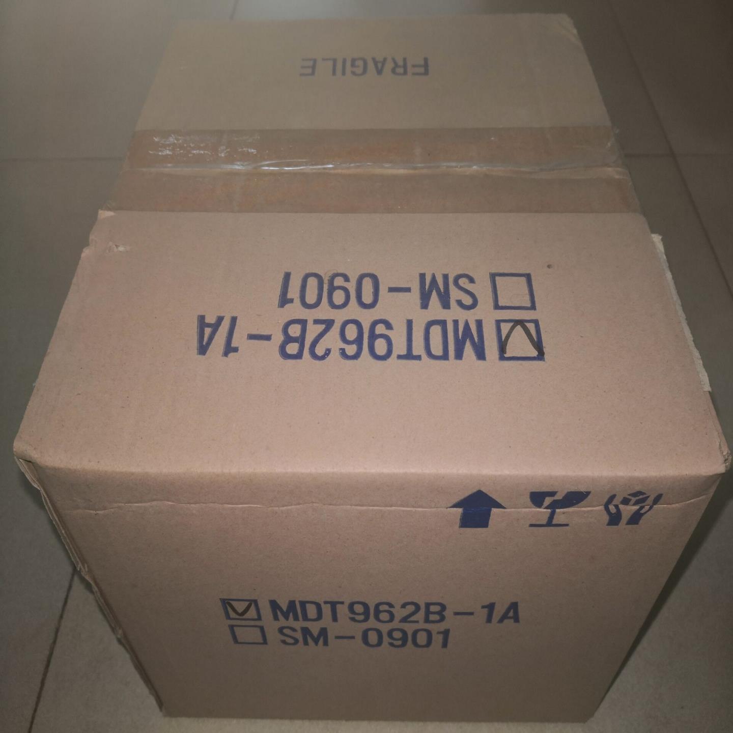 MDT962B-1A  库存  CRT显示器拍前询价