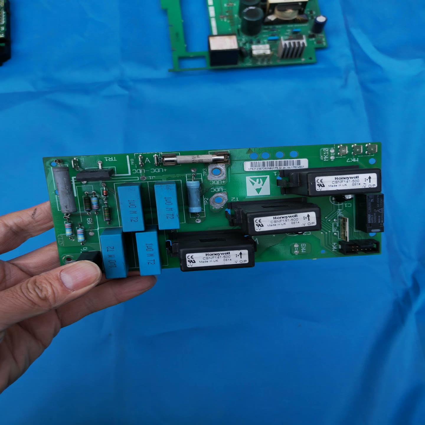 175Z4507 丹佛斯变频器互感器板CSNF141-500