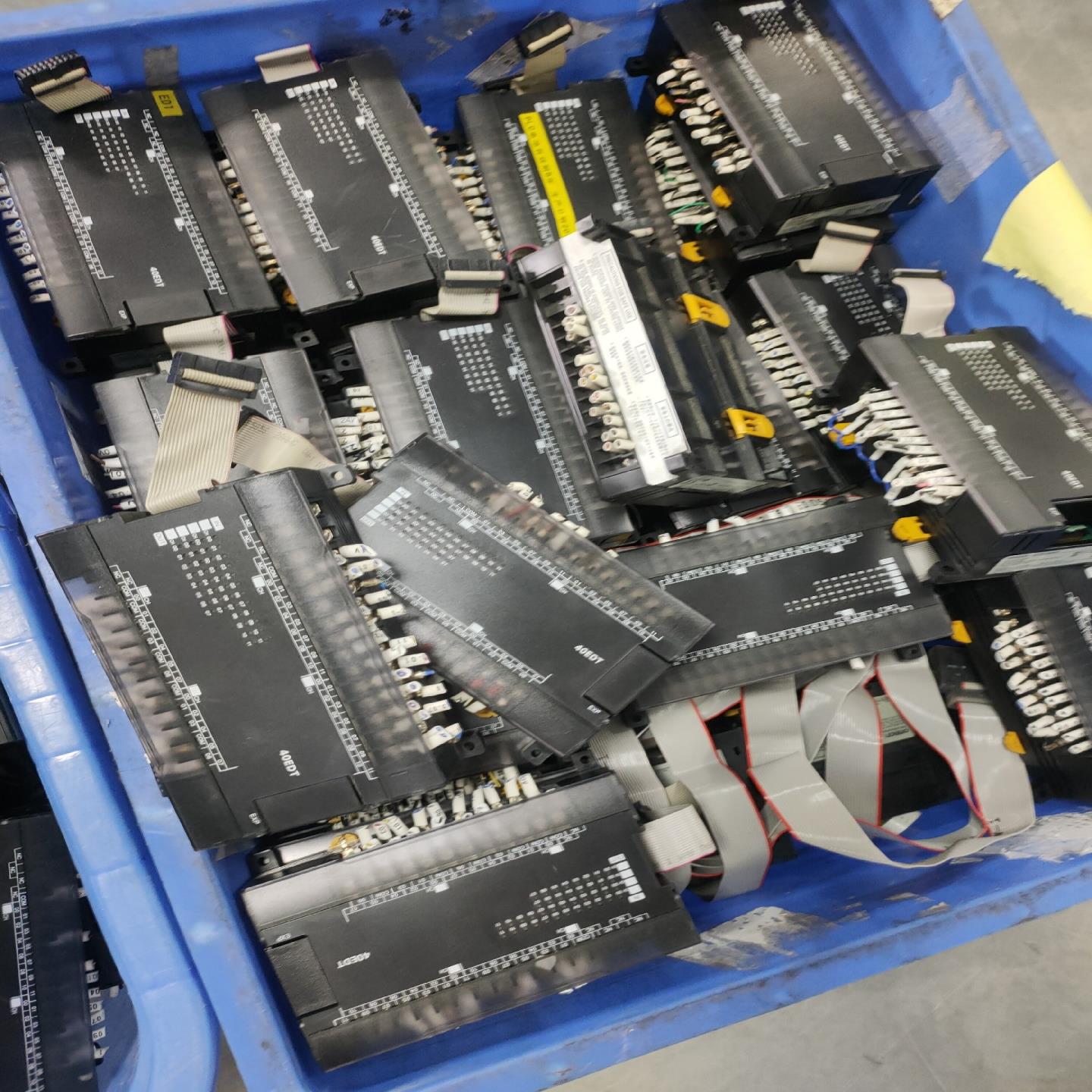 扩展 CP1W-40EDR CP1W40EDT成色漂亮