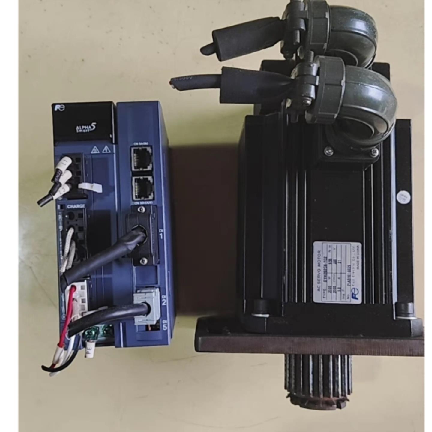 驱动器RYH152F5-vv2 伺服电机GYH202C6-TC2 拆机包好