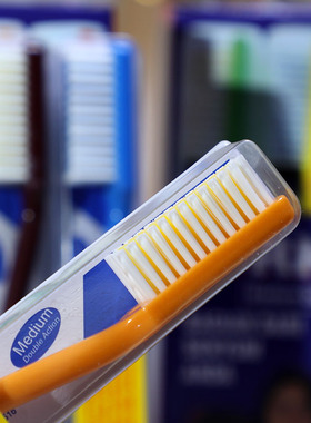 进口FORMULA牙刷西德牙刷西德美人牙刷中毛标准头随机批量包邮3支