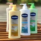 香港凡士林润肤露身体乳320ML保湿 滋润淡香补水全身舒缓修护进口