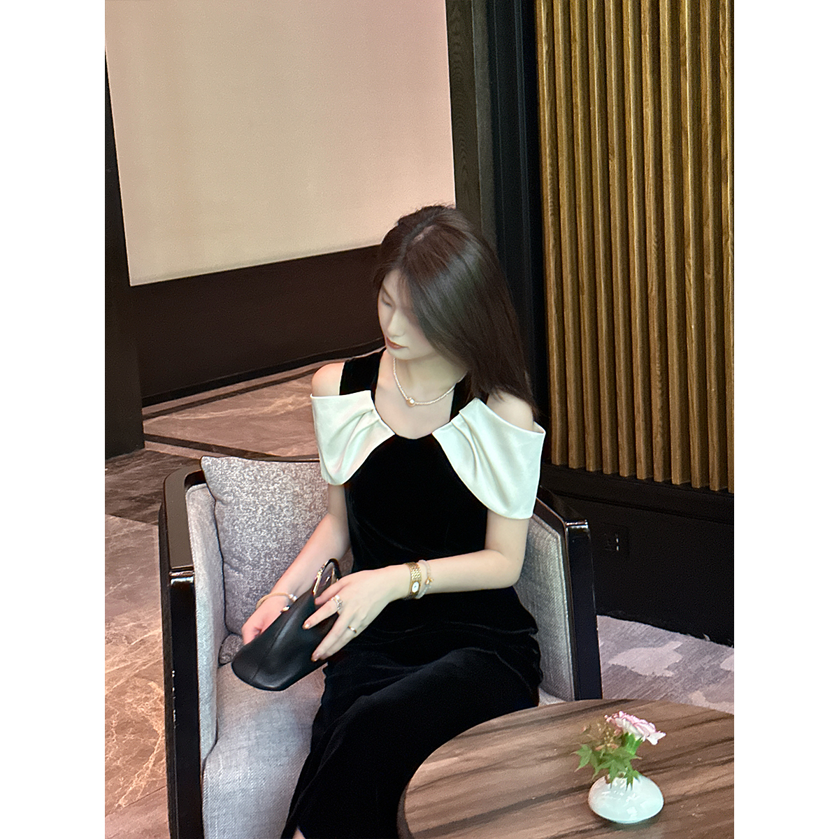 LZY知音夏季高级感无袖收腰显瘦真丝丝绒拼接连衣裙