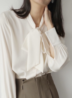 XINER 飘带领结上衣女长袖春秋季新款通勤复古宽松百搭蝴蝶结衬衫