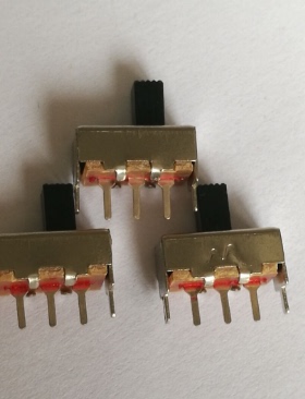 SS12F44G5拨动滑动开关立式DC焊接式推动5脚单排电源开关2档家电