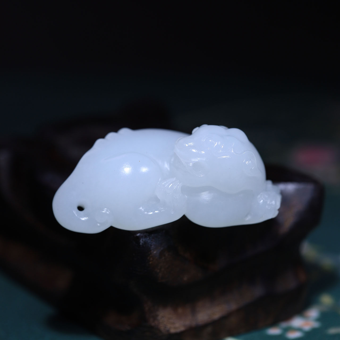 玉秀新疆和田玉立体貔貅吊坠男女挂件苏工籽料雕刻羊脂定制带证书,珠宝/钻石/翡翠,颈饰,淘宝优惠券,粉丝福利购,淘宝优惠卷