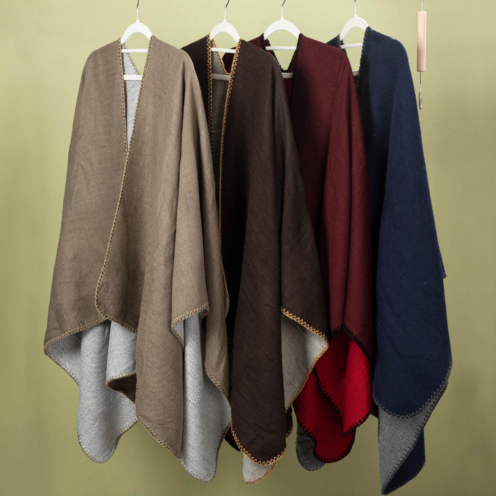 仿羊绒披肩外贸复古文艺北欧披风女2025冬季双面斗篷保暖装饰围巾