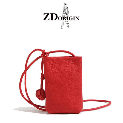 2025新款高级感小众设计单肩斜挎