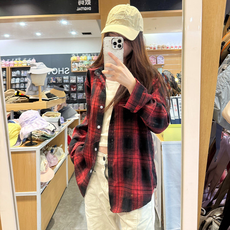 黑白格子衬衫女春秋新款韩系磨毛复古长袖宽松中长款休闲上衣外套