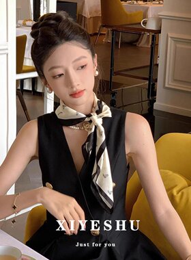 法式围巾气质小方巾黑白经典复古丝巾系脖轻奢高级感网红同款领巾