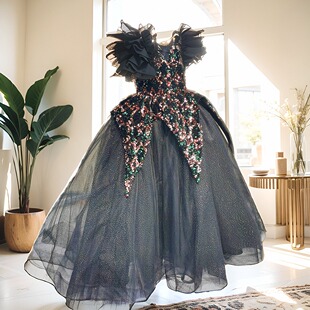 出租女童闪亮小主持人服装租赁儿童新款走秀礼服弹钢琴精致齐地款