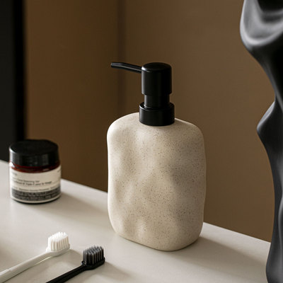 北欧ins粗陶按压瓶乳液瓶