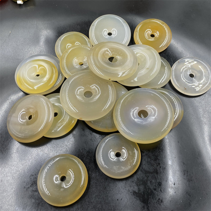 四海玉器 特价款浅黄色玉髓玛瑙平安扣吊坠 大号玉坠毛衣链挂件