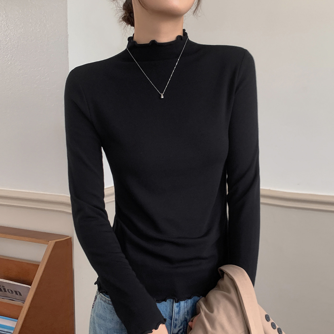 黑色简约韩系木耳边半高领打底衫女秋冬简约通勤显瘦软糯内搭上衣