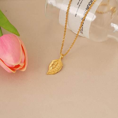 女款仿金叶子项链吊坠合金饰品