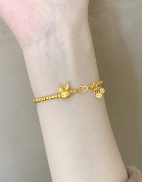 新款兔子手链磨砂金珠平安喜乐铃铛古法沙金配件本命年手链女