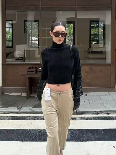 ajroom百搭露腰短款毛衣高级感高领长袖麻花羊毛针织衫套头毛衣秋