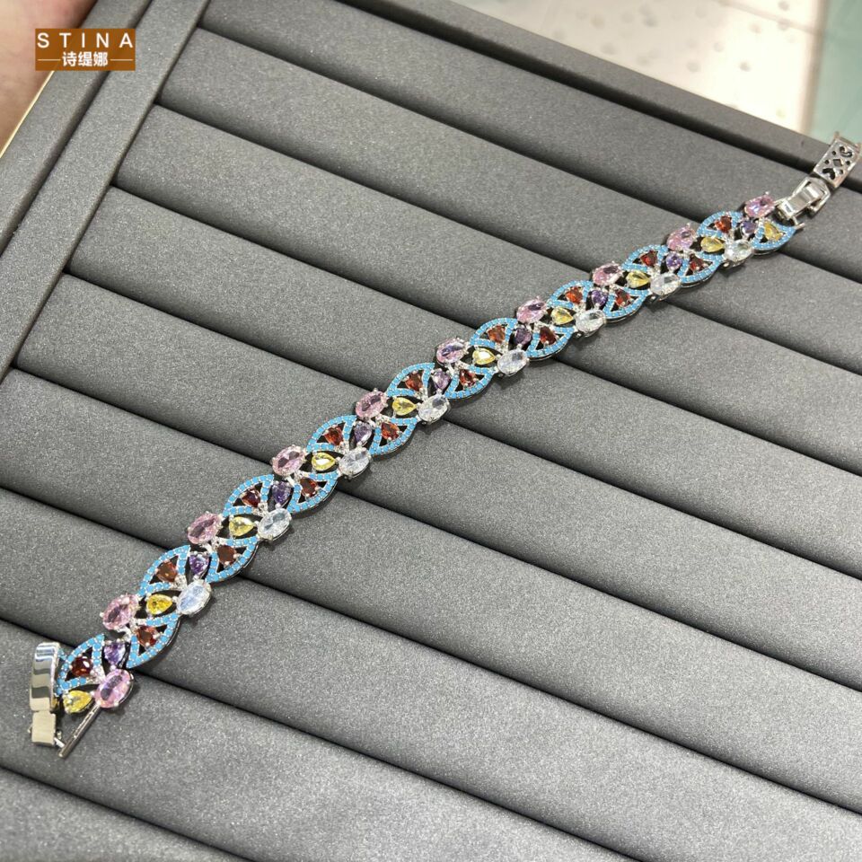STINA彩宝饰品金手工雕刻彩色宝