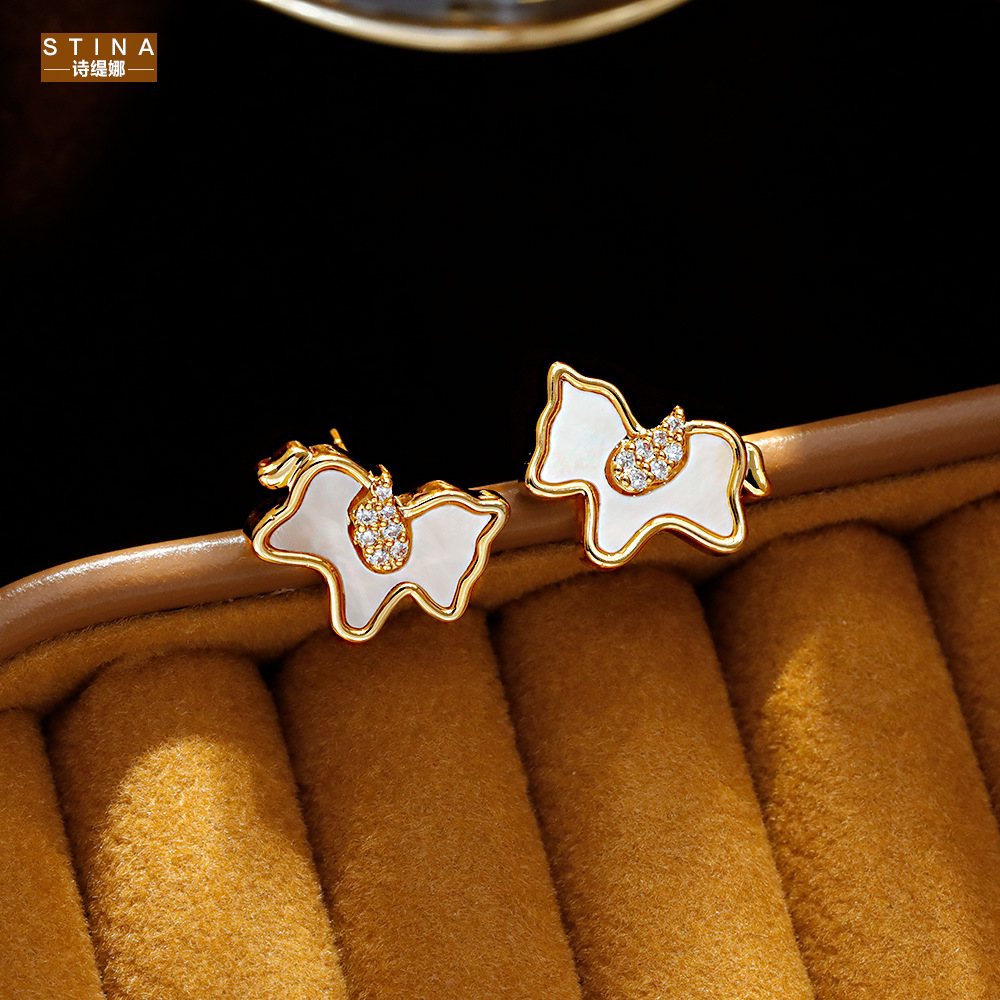 STINA新款天然白色贝壳耳钉女款