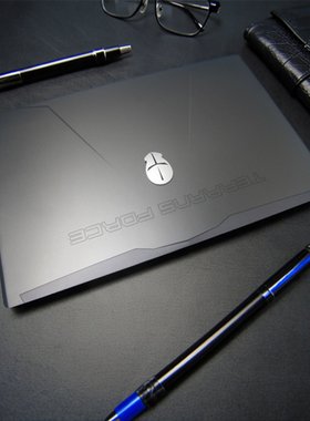 未来人类 T800 T800-1060-77SH1 I7 7700HQ 16G  GTXC1060 游戏本