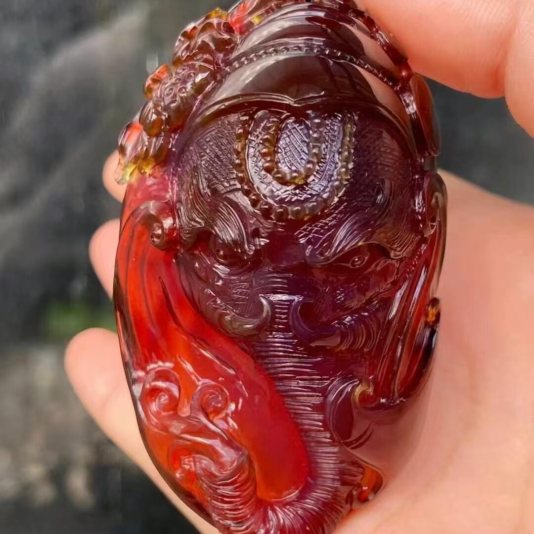 正品天然缅甸琥珀血蜜蓝血膜 万象更新 圆雕吊坠文玩工艺收藏礼品