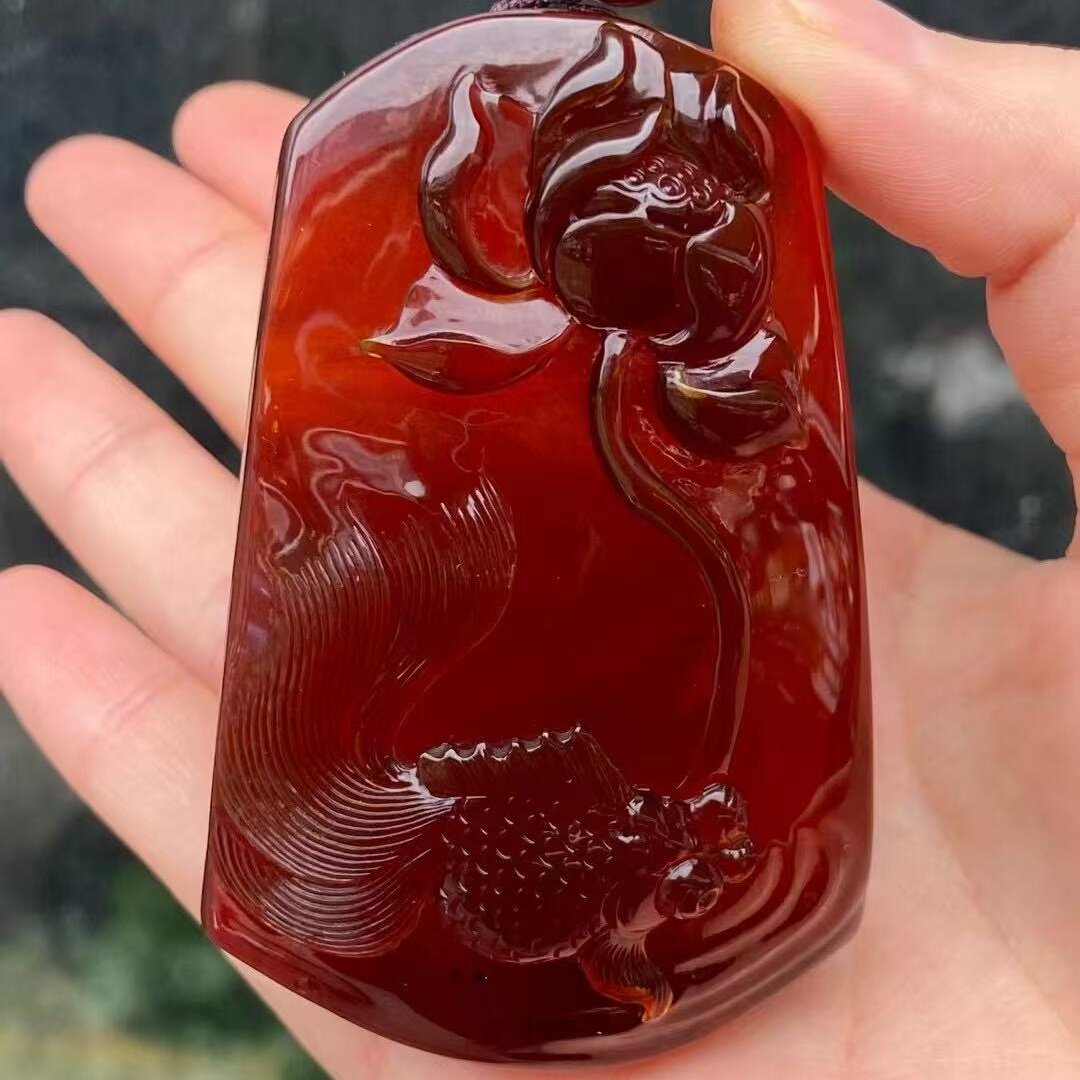 正品天然缅甸琥珀精品血蜜蓝血膜 年年有余 吊坠挂件文玩珠宝饰品