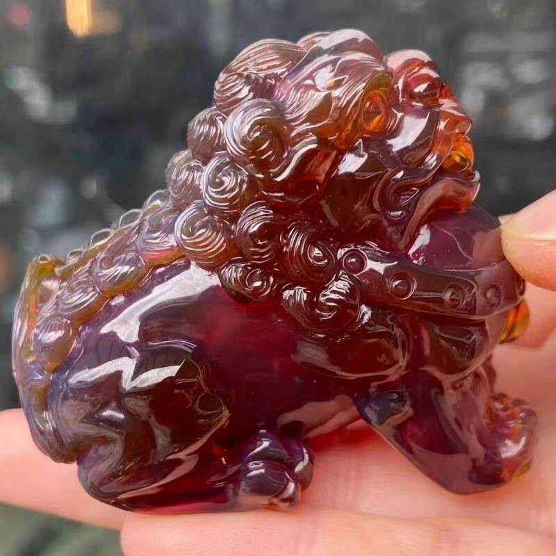 正品天然缅甸琥珀血珀蓝血膜 狮子 圆雕把件文玩工艺收藏珠宝礼品