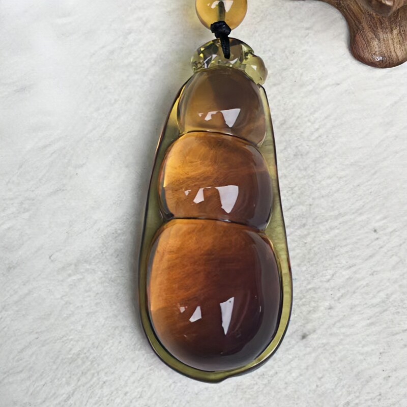 正品天然缅甸琥珀原矿水晶双色茶 福豆 圆雕吊坠文玩百搭珠宝饰品