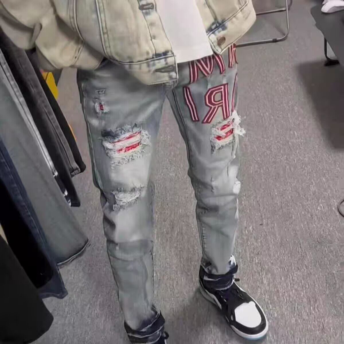 破洞牛仔裤男痞帅潮牌直简修身小脚高街美式刮烂补丁贴标AM长裤子