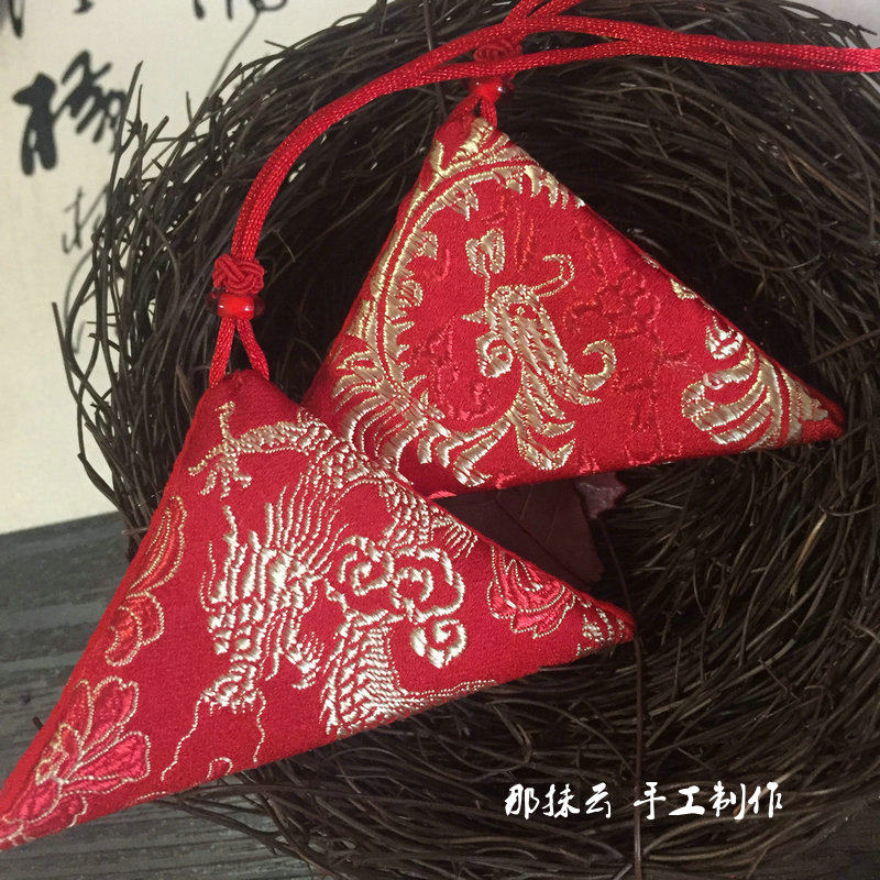 三角 定制大红色龙凤 手工平安符护身符福袋香包首饰佛牌文玩收纳