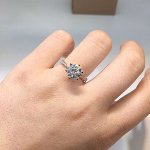 1克拉莫桑石18K金蛇骨戒宝家竹节款玫瑰金钻戒18K金婚戒时尚指环