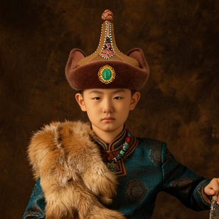 儿童男孩学生蒙古族帽子毛毛宝石尖顶头饰带飘带舞台演出王爷帽