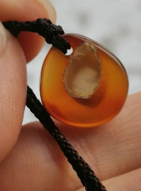 双十二搞活动逊克北红玛瑙随形吊坠颜色通透俏色鲜艳样式多随机发