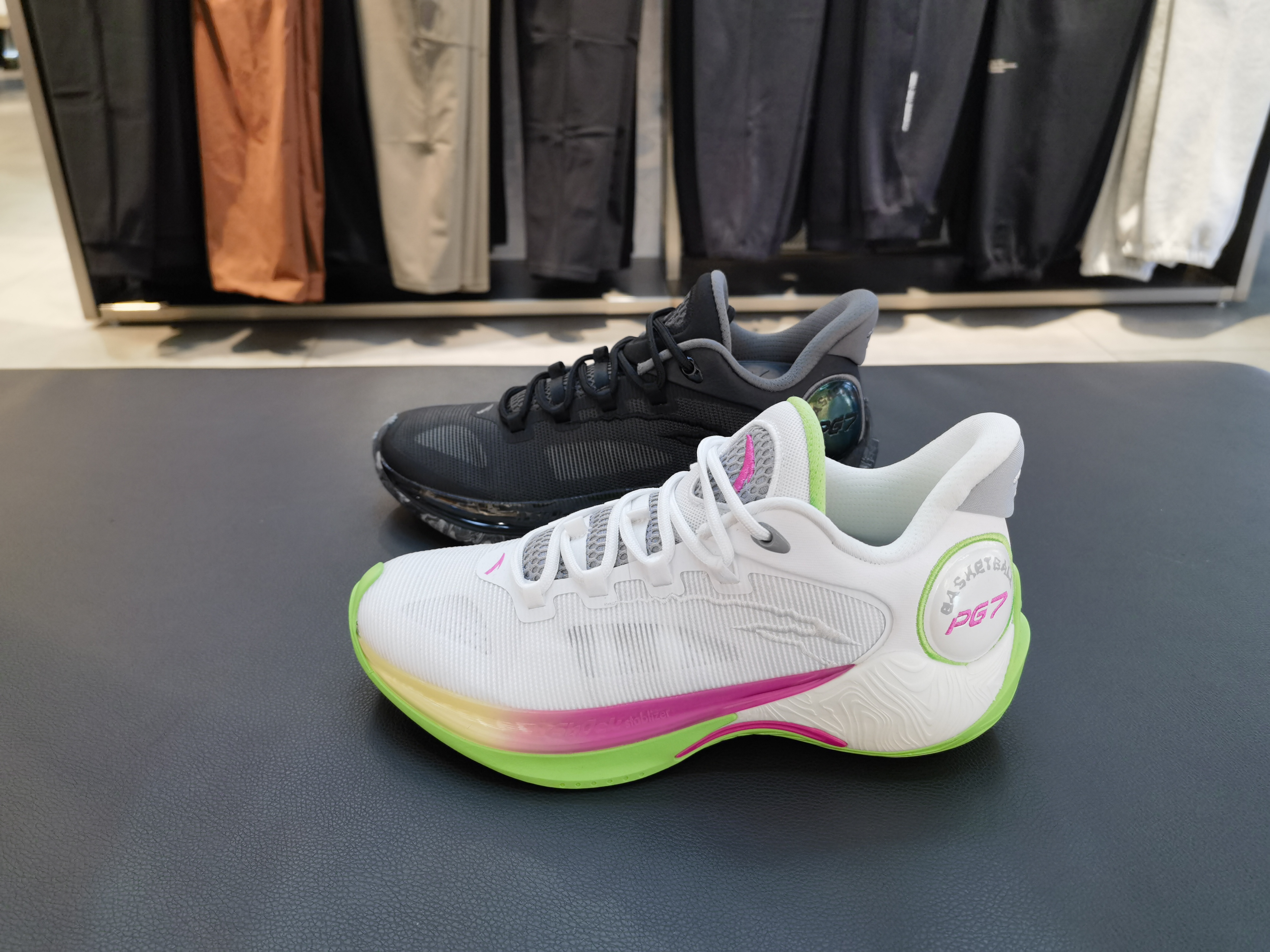 安踏速战6篮球鞋PG7科技篮球鞋稳定支撑防滑耐磨运动鞋112511601