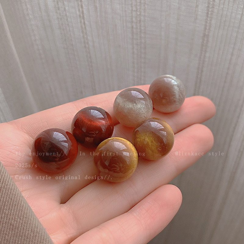 美拉德咖色圆球耳环女款秋冬高级感复古轻奢气质耳钉独特漂亮耳饰