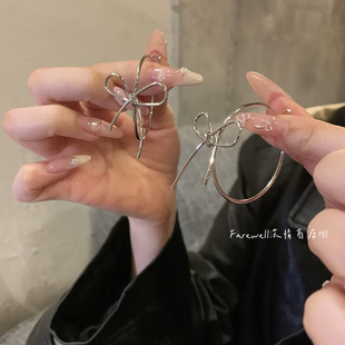 店主推荐！蝴蝶结耳环女小众设计独特耳饰方圆脸显脸小大耳圈耳钉