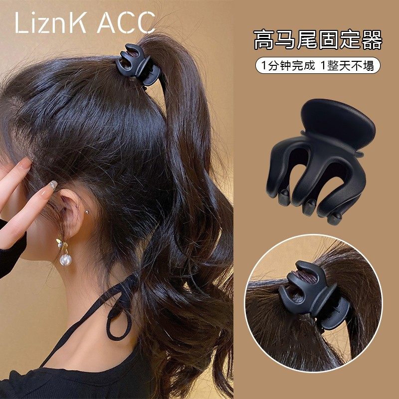 黑色高马尾亚克力抓夹