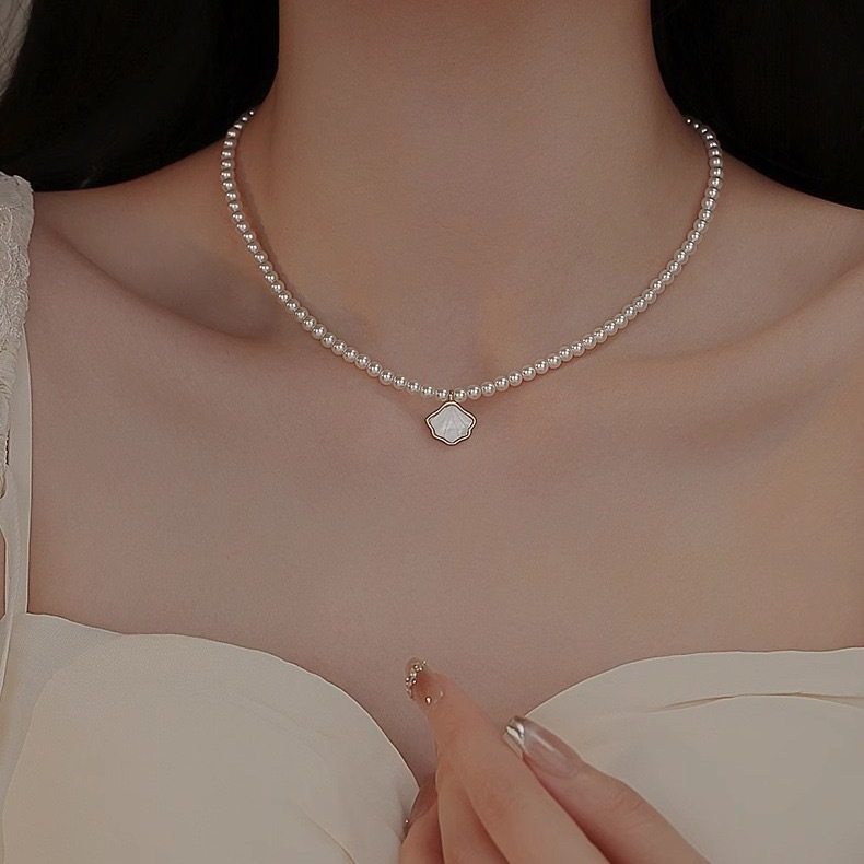 贝贝吊坠项链短款高级感小众轻奢女新款网红爆款项链饰2024爆款