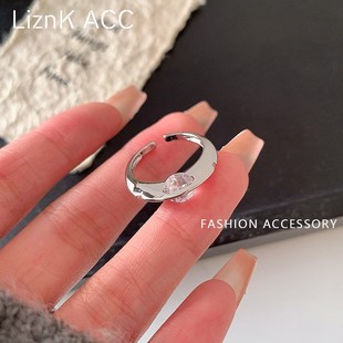 星球环绕锆石戒指女2024新款爆款高级感食指戒精致时尚学生党指环