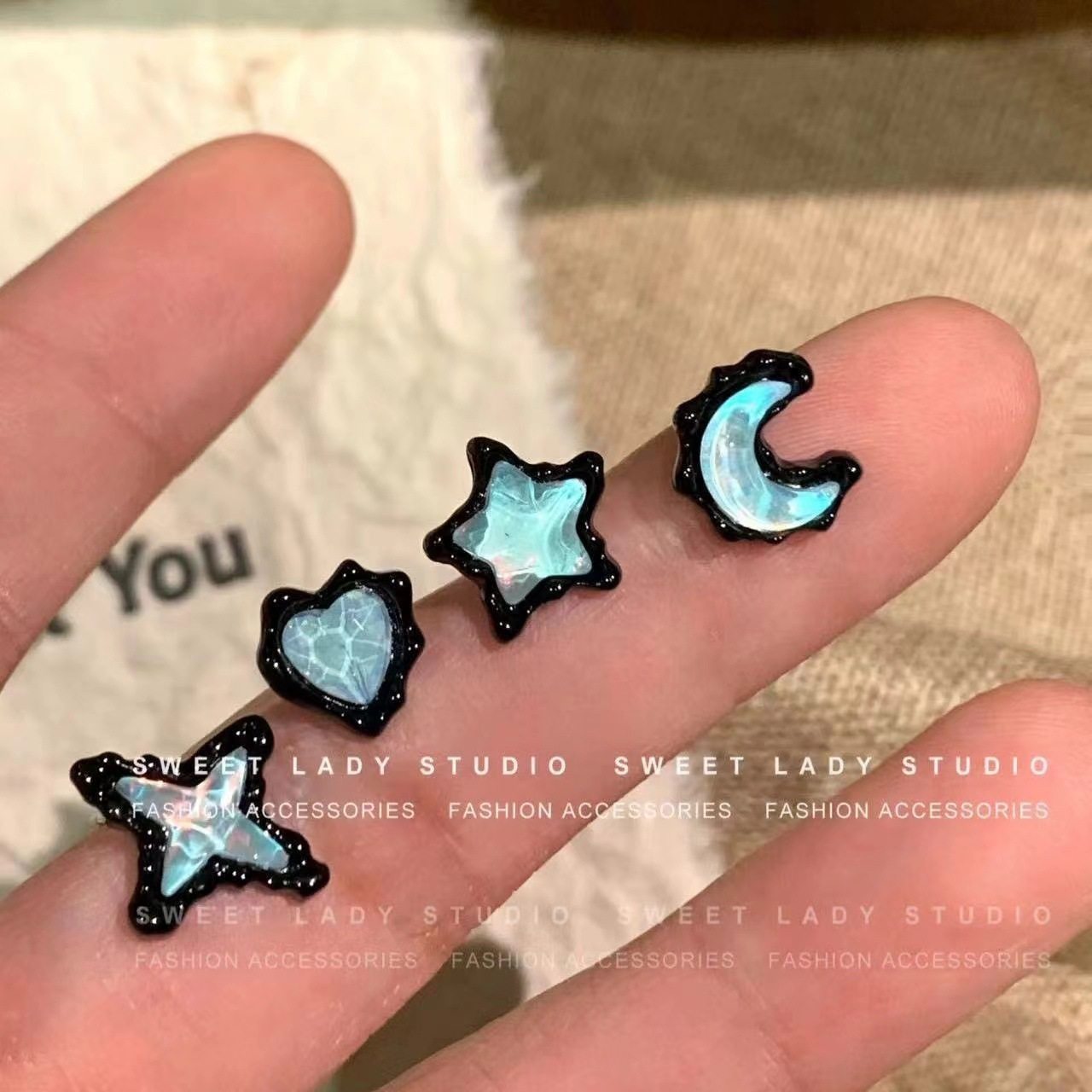 新款甜酷耳饰四只装星月水波纹耳钉百搭日常精致小众设计感耳骨钉