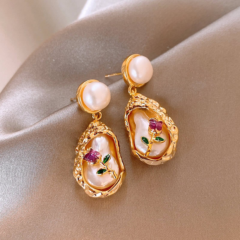 玫瑰花金色耳环2024新款爆款高级感时尚轻奢耳钉法式小众气质耳饰