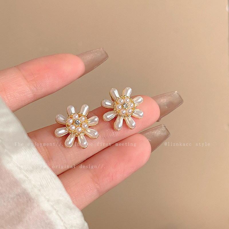 耳环2025年新款潮气质花朵耳钉女小众设计高级感轻奢烟花珍珠耳饰