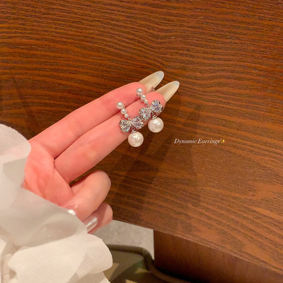 爆款蝴蝶结珠珠耳环女高级感2024年轻奢气质大气耳饰独特耳钉耳坠