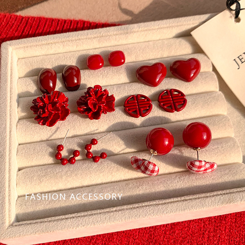 秋冬复古气质红色耳环女2024新款爆款耳钉小众轻奢高级感新年耳饰