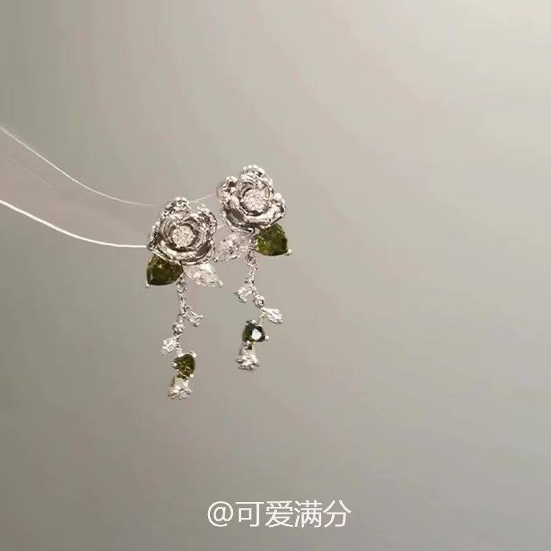 「不凋零」森系橄榄绿锆石玫瑰花耳钉韩系金属感精致高颜值耳饰