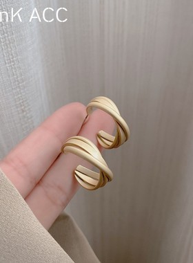 925银针欧美气质c形交叉耳环2021年新款潮高级轻奢复古港风耳钉女