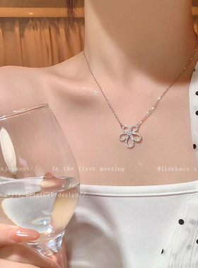 韩妹范~简约镂空花朵项链女2026新款爆款锁骨链小众设计颈链配饰