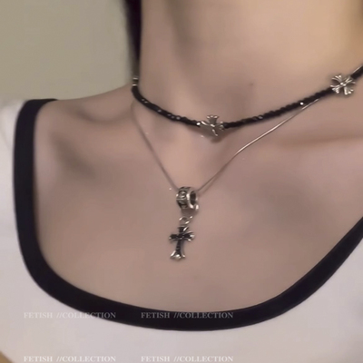 甜酷辣妹风十字架项链女高级感轻奢小众双层叠戴锁骨链颈链配饰品