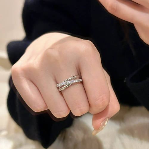 自带高级感的_简约三环戒指冷淡风闪钻开口戒女个性轻奢小众设计